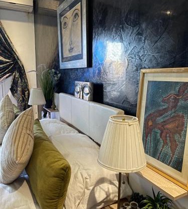 Luxury Grey Suite in Hay Riad