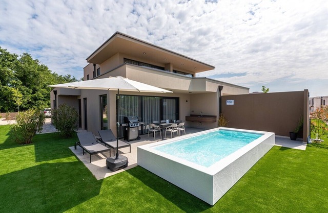 Quercus Village APP 12 with private pool