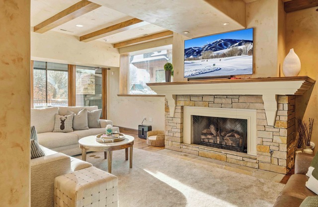Luxury Hillside Home with Private Rooftop Hot Tub + Epic Views