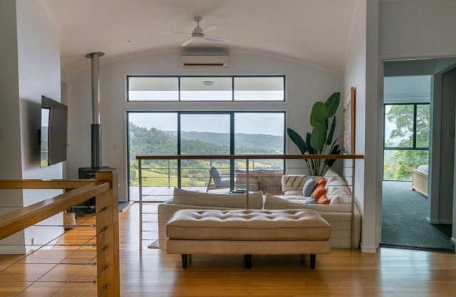 Luxury Hilltop Hideaway Private Outdoor Bath Stunning Hinterland Views