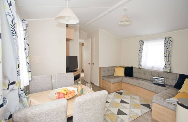 Luxury holiday retreat set within Oakdene Forest