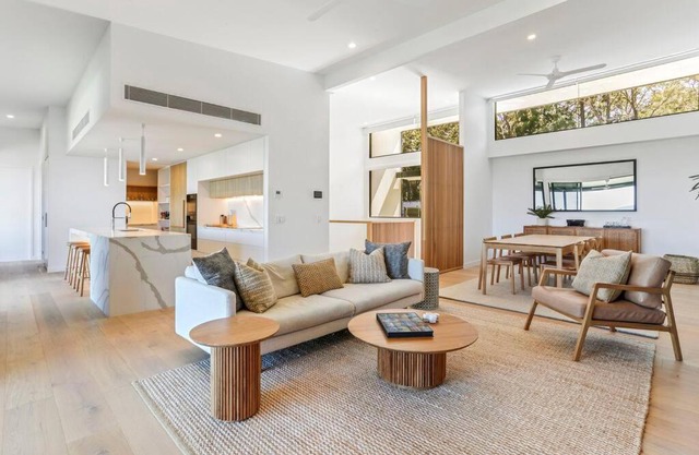 Luxury Holiday Living, Noosa Heads