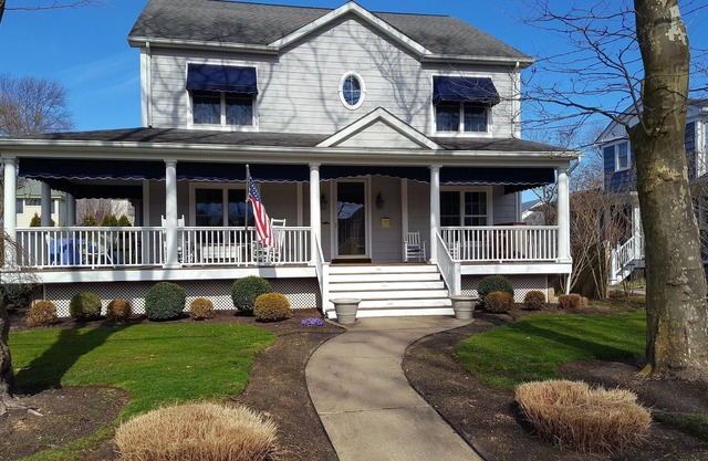 Casa de lujo y retiro costero, en el deseable, pintoresco y encantador Manasquan