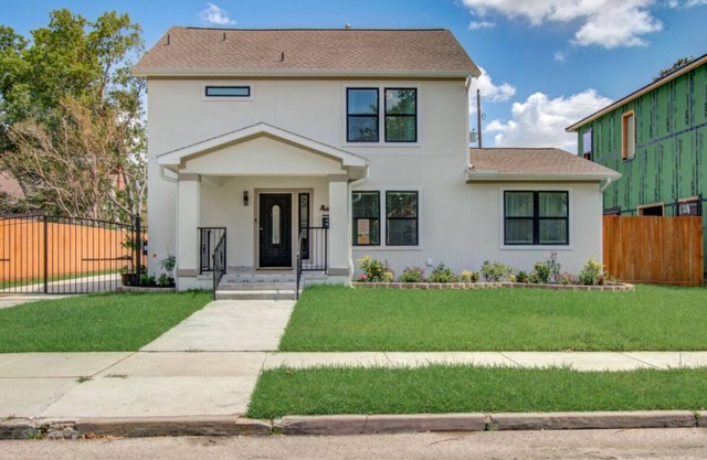 Luxury Home in downtown Houston area
