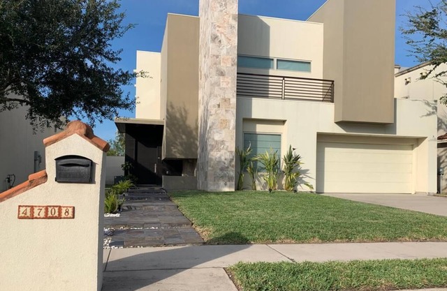 Casa de lujo en McAllen / Shary Area
