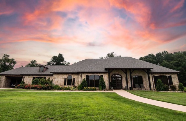 Casa de lujo en 40 acres privados #privatelake #pool