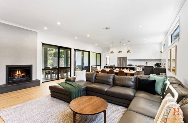 Luxury Home Sleeps 9 Guests