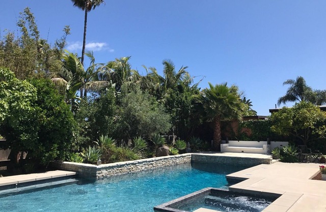 HERMOSA CASA EN UBICACIÓN PERFECTA A 5 minutos de la playa con piscina y