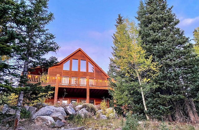 Luxury Home w/Hot Tub and Epic Views less than 21 mi to Breck - Placer Valley Vista