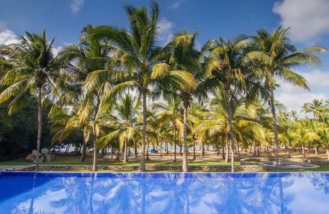 Nueva casa de lujo con playa privada y comunidad cerrada
