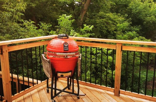Luxury Home with Sauna, Patio & Backyard Near Lake