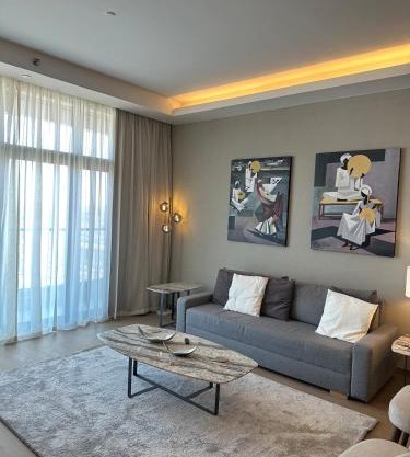 Luxury Hotel apt at Aeon Towers