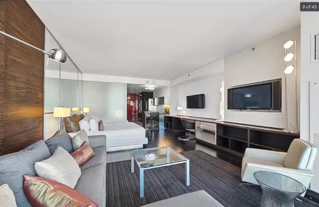 Luxury Hotel Suite With Private Strip View Balcony