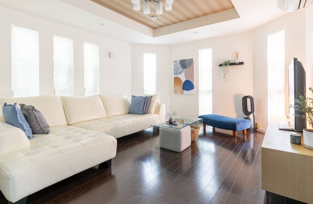 Luxury House, 2 floors, roof top terrace, parking, full kitchen