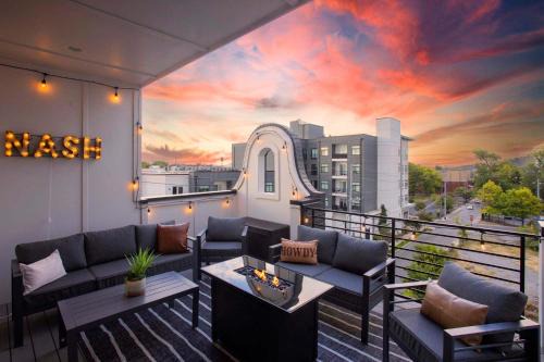 Luxury House in Nashville with Rooftop Deck