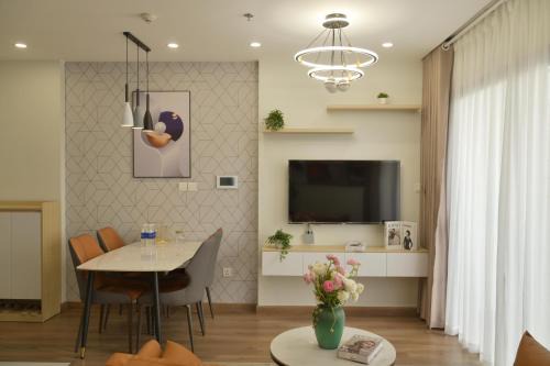 Luxury I3 Smart City 2bed2wc view góc bể bơi
