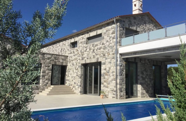 Luxury in Perfect Location, Sežana Villa 1003