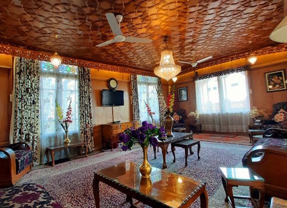 Luxury Inn Badyari Palace Houseboat