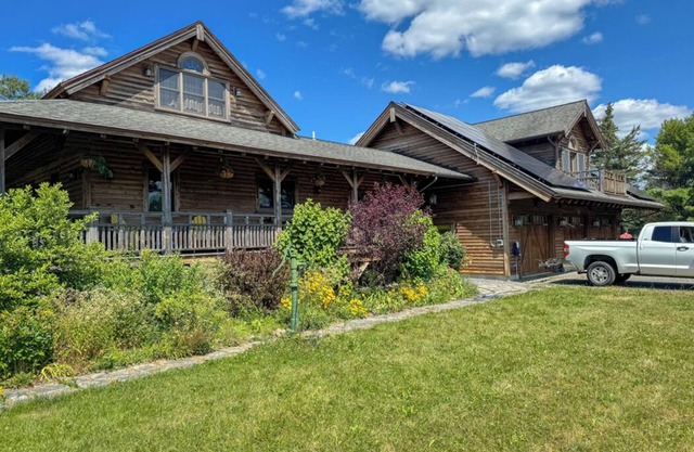 Luxury Katahdin Region Getaway – Fully Furnished 4BR Retreat