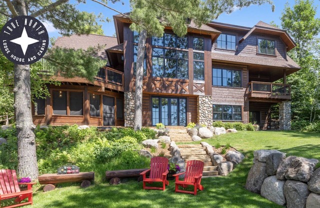 Luxury Lake House on Roy Lake in Nisswa (16+ pp)