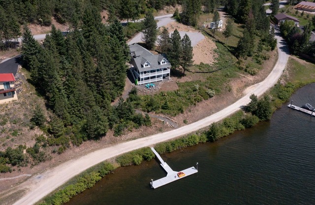 Luxury Lake House With Private Dock & Water Toys