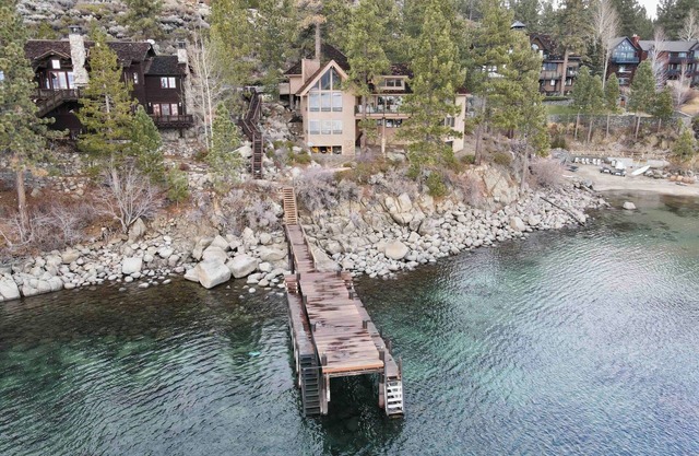 Luxury Lakefront Lake Tahoe Rental & Dock