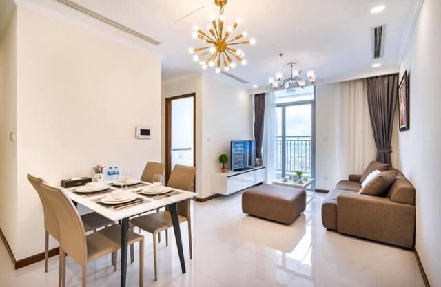 Luxury Landmark - Linh's Apartment