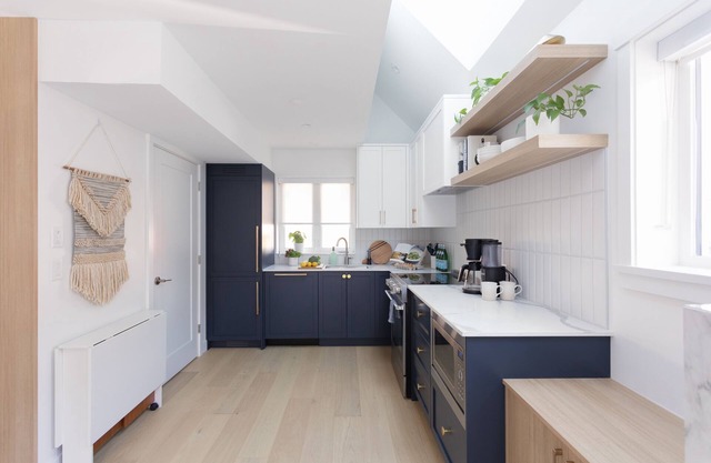 Luxury Laneway House near VGH, Children's Hospital and Downtown