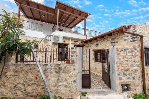 Luxury Limnes Village House