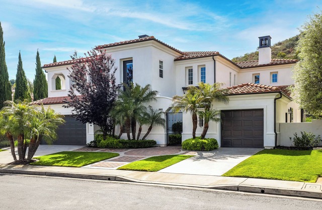 Luxury Living in a Pristine Nature Preserve