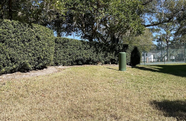 Luxury Living in Oldsmar: 3BR/3BA Townhouse with in Gated Community