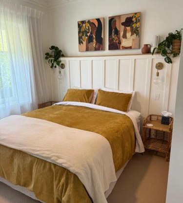 Luxury Magnolia Bungalow