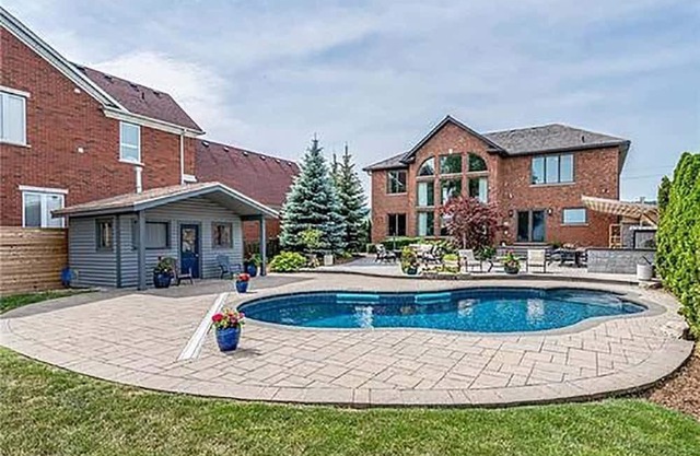 Luxury Million $$$ Ontario Lakefront Estate Vacation House - Outdoor Heated Pool