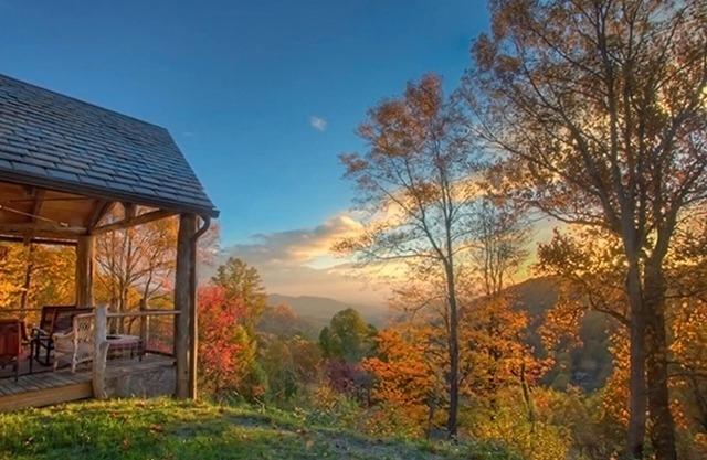 Mountain Craftsman Home cerca de Asheville - vistas de 30 millas