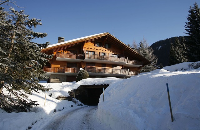 Se puede esquiar dentro y fuera de la propiedad con vistas impresionantes