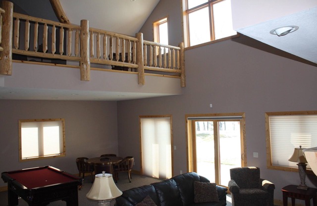 Belleza natural y de lujo en Cross Lake, Sundance Ridge