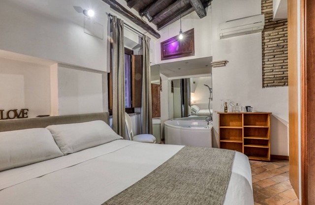 Luxury Navona