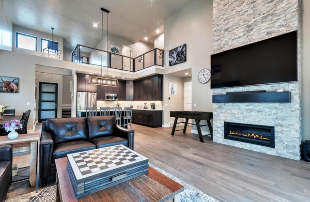 Luxury New Townhome Offers 4-Season Mountain Retreat