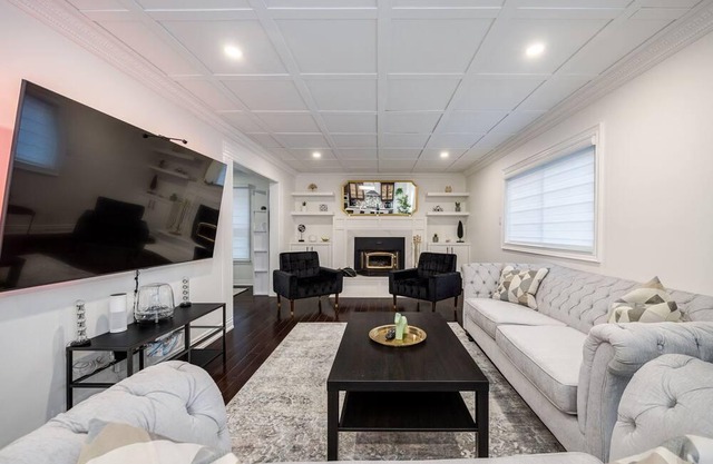Luxury Newly Renovated 4 Bedroom