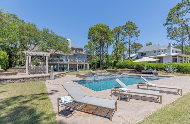 Luxury, Oceanfront Home w/ Pool, Spa, Outdoor Kitchen, & Bar