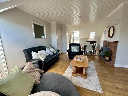 Luxury Oceanside Getaway