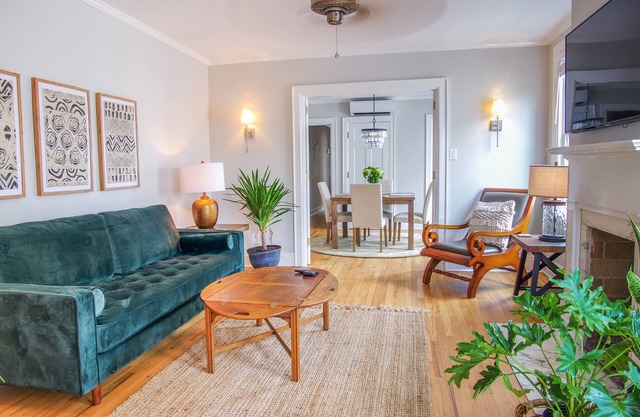 Luxury on Main / West