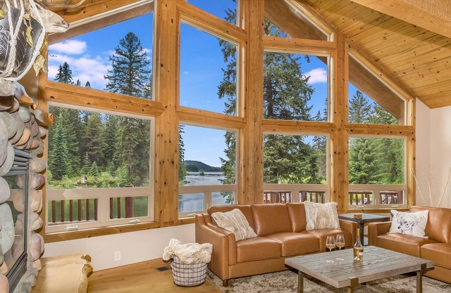 Luxury on the Stillwater River