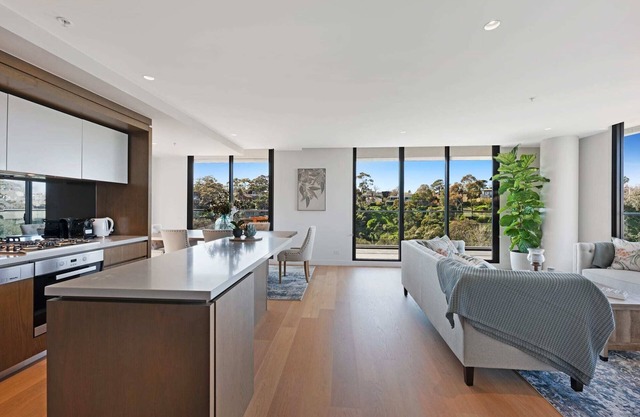 Luxury overlooking the Yarra