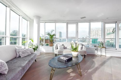 Luxury Panoramic 3 bed with private terrace