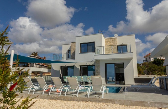 Villa de lujo en Paphos | Villa Aldebaran | Villa de 5 dormitorios | Piscina Privada | Grandes vista