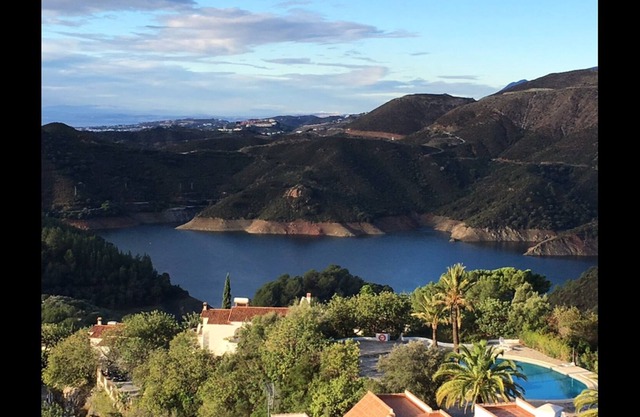 Ático de lujo con espectacular lago, mar y montaña