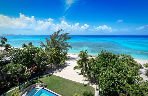 Luxury Penthouse at Sea Breeze #9