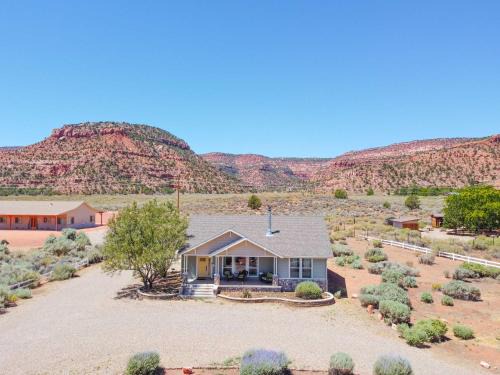 Luxury Pet-Friendly Kanab Home Quiet Neighborhood