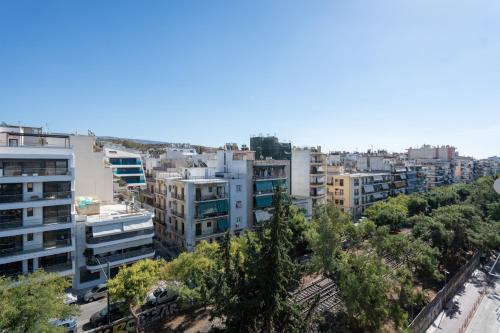 Luxury Petralona Penthouse - Sleeps 7 -Near Metro